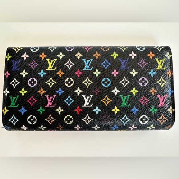 Authentic Louis Vuitton Monogram Multicolor Sarah Wallet 
Pre loved - Picture 3 of 12
